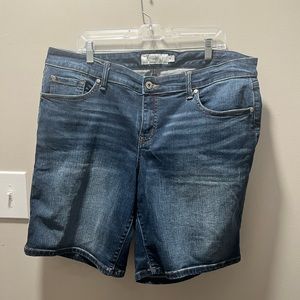 Torrid Jean Shorts Size 18